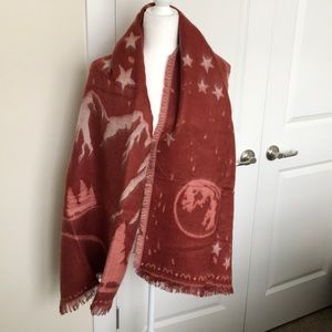 Red Madewell Scarf with outdoors detail